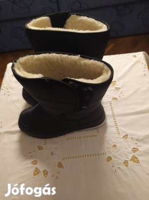 45-ös hótaposó csizma