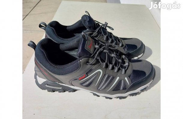 45-ös új férfi cipő