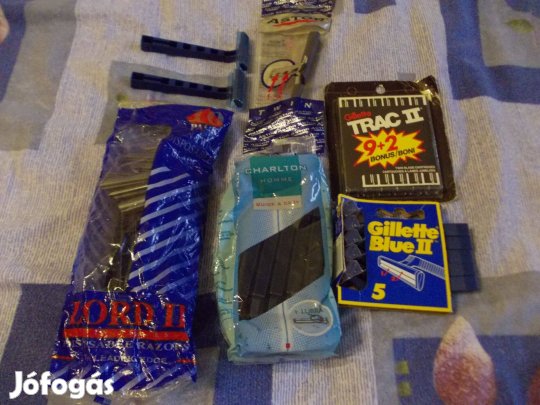 45 steril bontatlan férfi kézi arcborotva csak együtt eladó