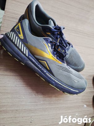 46,5-es Brooks Adrenaline ferfi futocipő