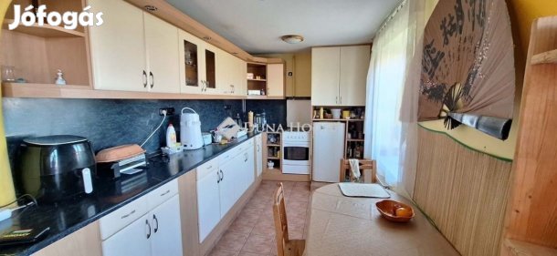 46 nm-es ház eladó Pécs