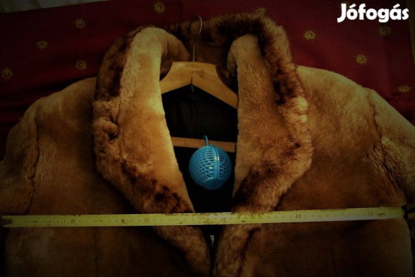 46-os nő bundás kabát új állapotban eladó