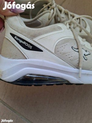 47-es Kangaroos ,légtalpas férfi sportcipő