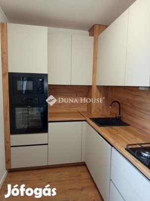 47 nm-es lakás eladó Pécs