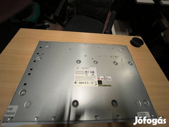 48 Port Gigabit, 3Com 3CR17662-91 Switch 4200 - használt switch