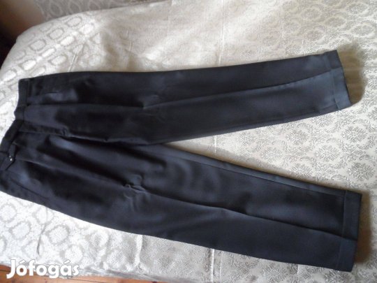 48-as férfi fekete nadrág