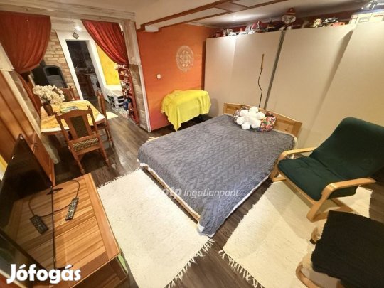 49 nm-es ház eladó Tiszakécske