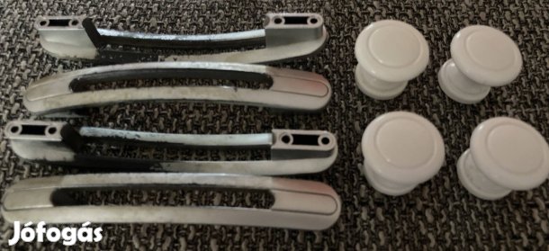 4-4 db fogantyú szekrény ajtókra (szürke használt,fehér új)