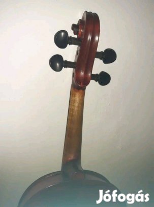 4/4-des öreg hegedű