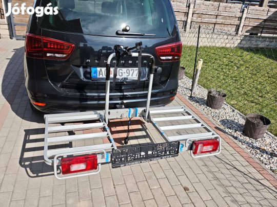 4 bringás Eufab kerékpártartó vonóhorogra szerelhető Zárható a horogho