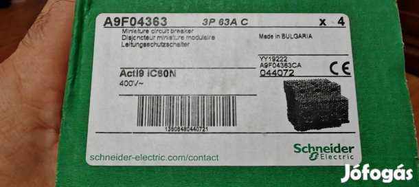 4 darab Új Schneider A9F04363 kismegszakító