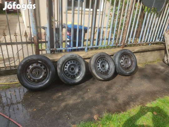 4 db 185/65/R14 autógumi felnivel együtt eladó