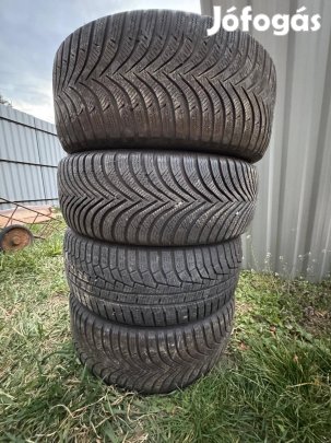 4 db 205 55 R16 Gumik Michelin , Hankook