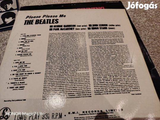 4 db Beatles bakelit lemez