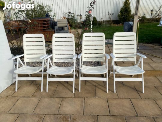 4 db Erős Fém Vázas Összecsukható Kerti Szék Fehér