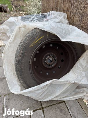 4 db Felni Suzuki swift nyári gumival