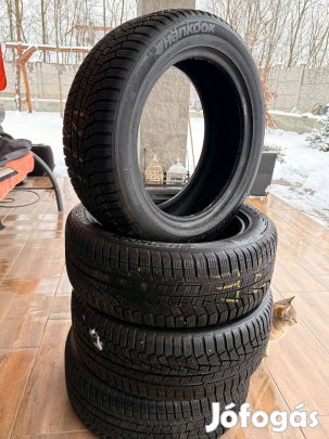 4 db Hankook téli gumi 215/55 R17 keveset futott