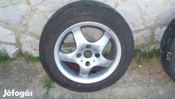4 db Hyundai könnyűfémfelni ( 15 coll ),nyári gumiabronccsal