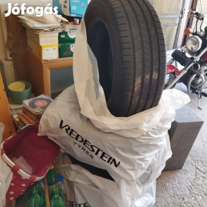 4 db. Hankook 235 / 55 R 18-as nyári autógumi! Új!