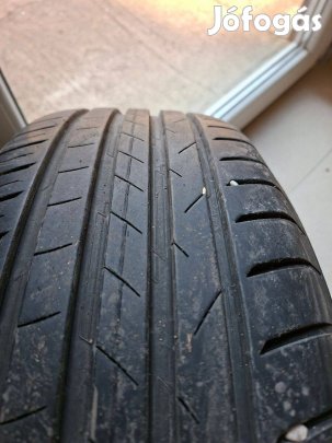 4 db. Vredestein Ultrac 215/65R16 80%-os nyárigumi alufelnire szerelve