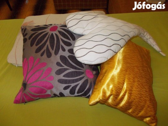 4 db díszpárna egyben/f