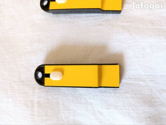 4 db eredeti nagyon ritka lego síp!