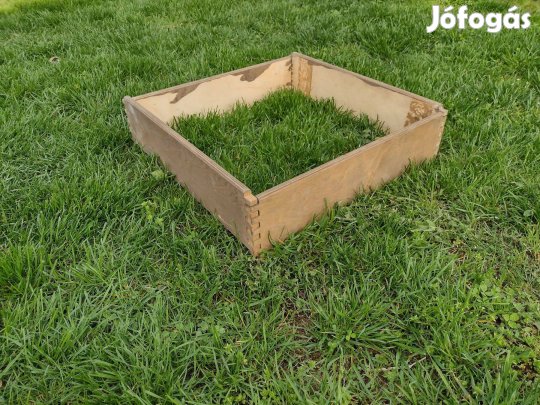 4 db-os Összeszerelhető fa ágyás keret