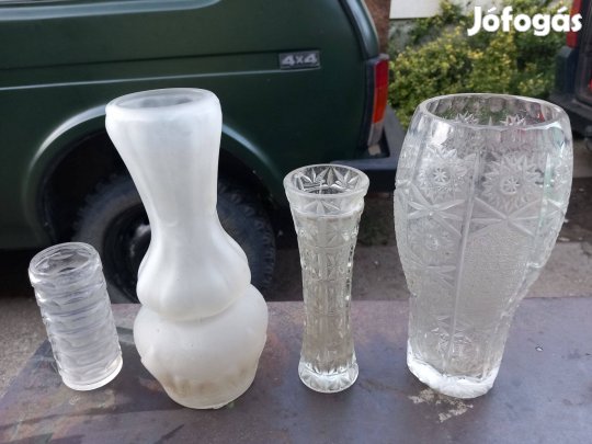4 db retro csiszolt homokfújt üveg váza egyben posta is
