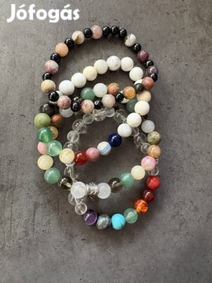 4 db szines,csiszollt ásvány, újszerű gumis karkötő