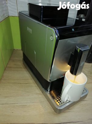 4-es Tchibo Esperto Caffé Kávéfőző Darálós Kávégép Presszógép