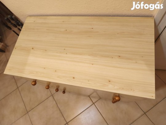 4 fiókos komód eladó barna színben 