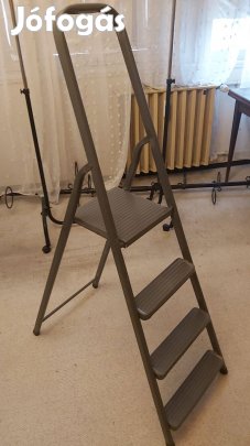 4 lépcsős aluminim létra eladó