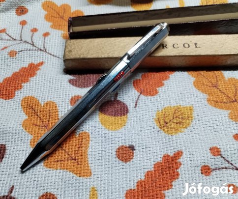 4 színű golyóstoll. 