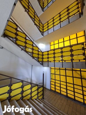 4 szobás 1. emeleti lakás a Város szívében