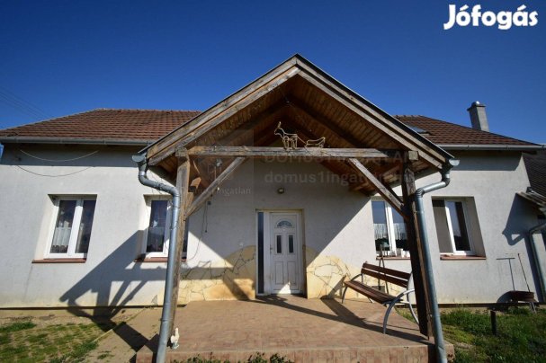 4 szobás családi ház Csempeszkopácson
