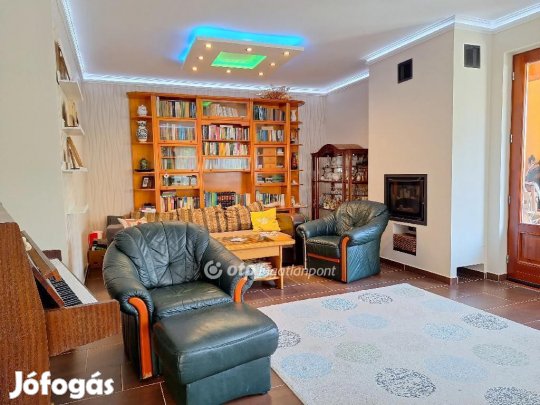 4 szobás családi ház eladó, Makó