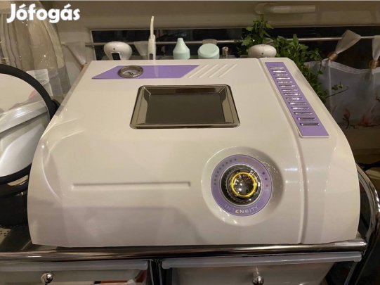 4az1-ben professzionális kozmetikai készülék