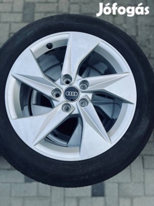 4db Gyári '17 AUDI Felni garnitúra + Nyári Pirelli Cinturato P7 gumik