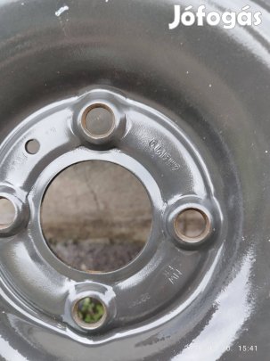 4db Lemezfelni (6Jx15H2) régi gumival olcsón vihető!