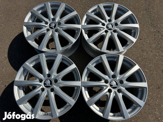 4db Platin 17" Skoda alufelni. (4288)