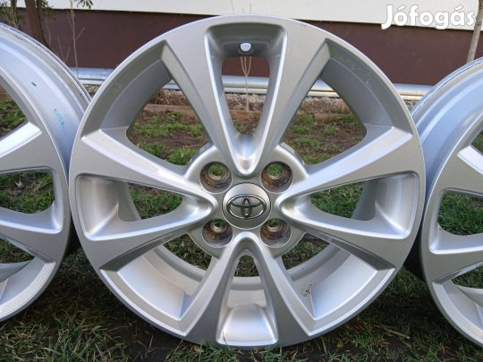 4db gyári Toyota Yaris Aygo 15" alufelni felni 4x100