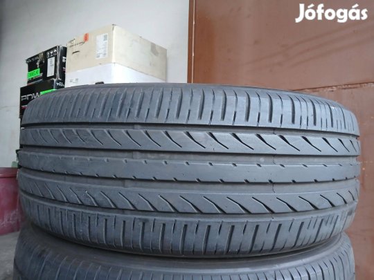 4db kiváló 215/50 R18 Toyo nyári gumi 6.5mm-es 215/50R18 18