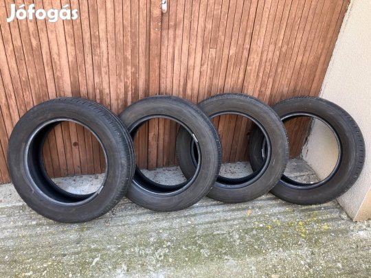 4db nyári gumi 165/65R15 81T Toyo Nanoenergy3