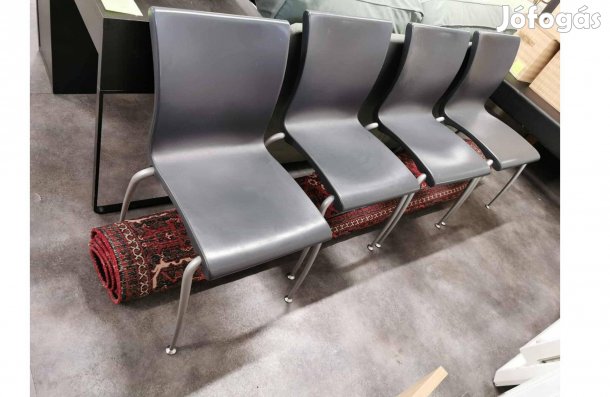 4db szürke masszív szék