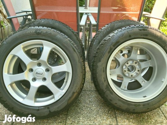 4db téli gumi, Pirelli (215/60/17), alufelnire szerelve