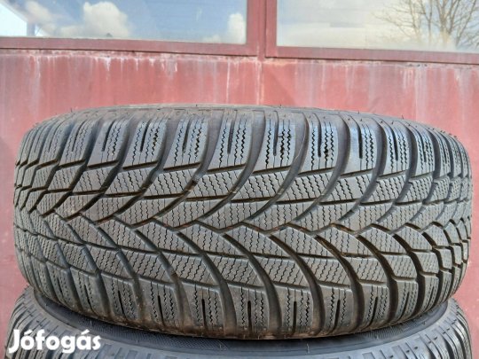 4db újszerű 205/60 R16 Lassa téli gumi 7.5mm-es 205/60R16 16