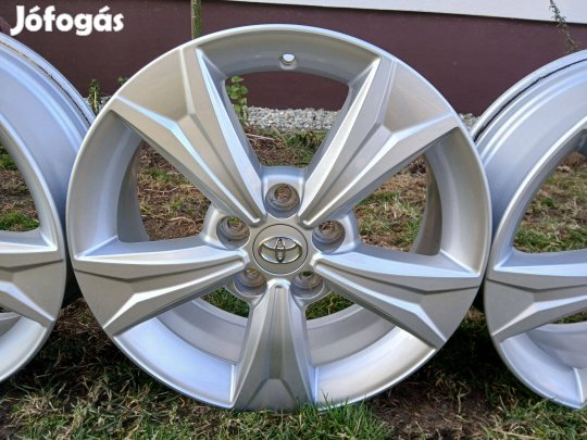 4db újszerű Toyota C-HR CHR Yaris Cross 17" alufelni felni 5x114.3