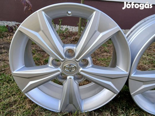 4db újszerű Toyota C-HR CHR Yaris Cross 17" alufelni felni 5x114.3