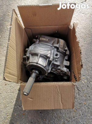 4matic osztómű 9G váltóhoz A7252800100 eladó