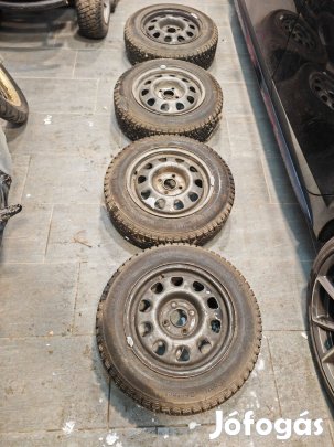 4x100 14" téli kerékszett Continental szöges gumikkal